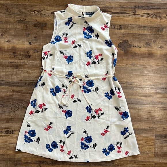Modcloth Dresses & Skirts - ModCloth Floral Spring Dress